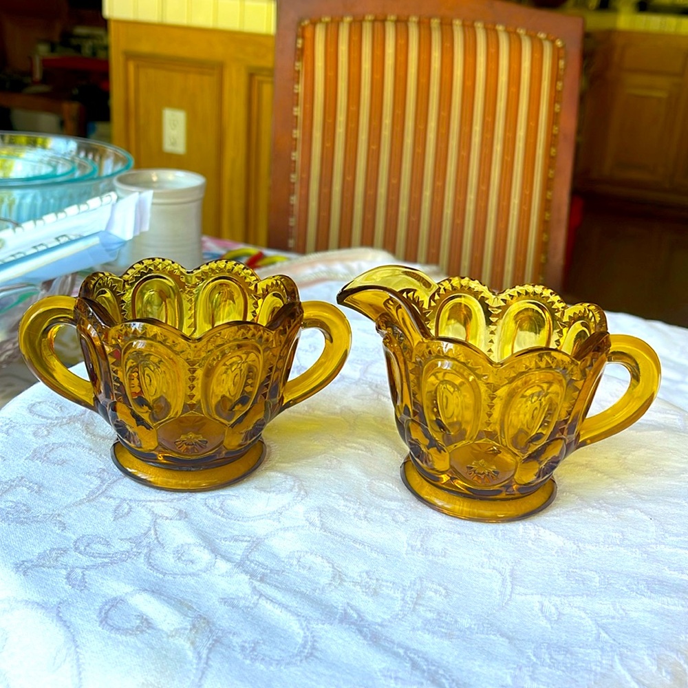 Vintage  L.E. Smith Moon and Star Sugar and Creamer